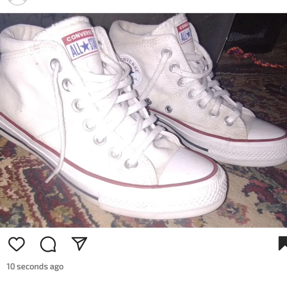 Converse - Picture 2 of 4